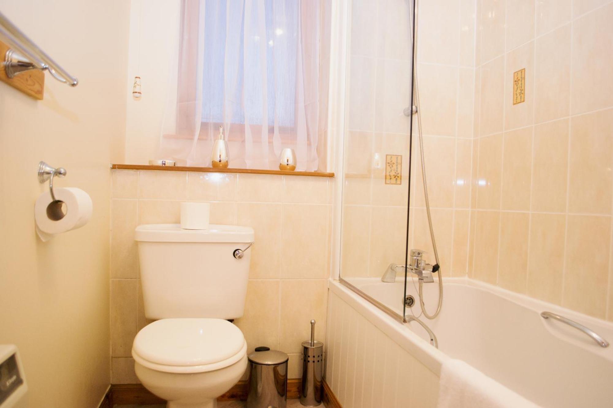 Superb 2 Bedroom Flat - Refurbished Dec 2024 Inverness Exterior photo